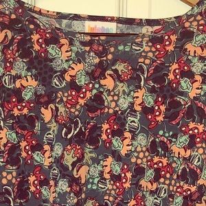 LuLaRoe Minnie Mouse pattern top - Size XS